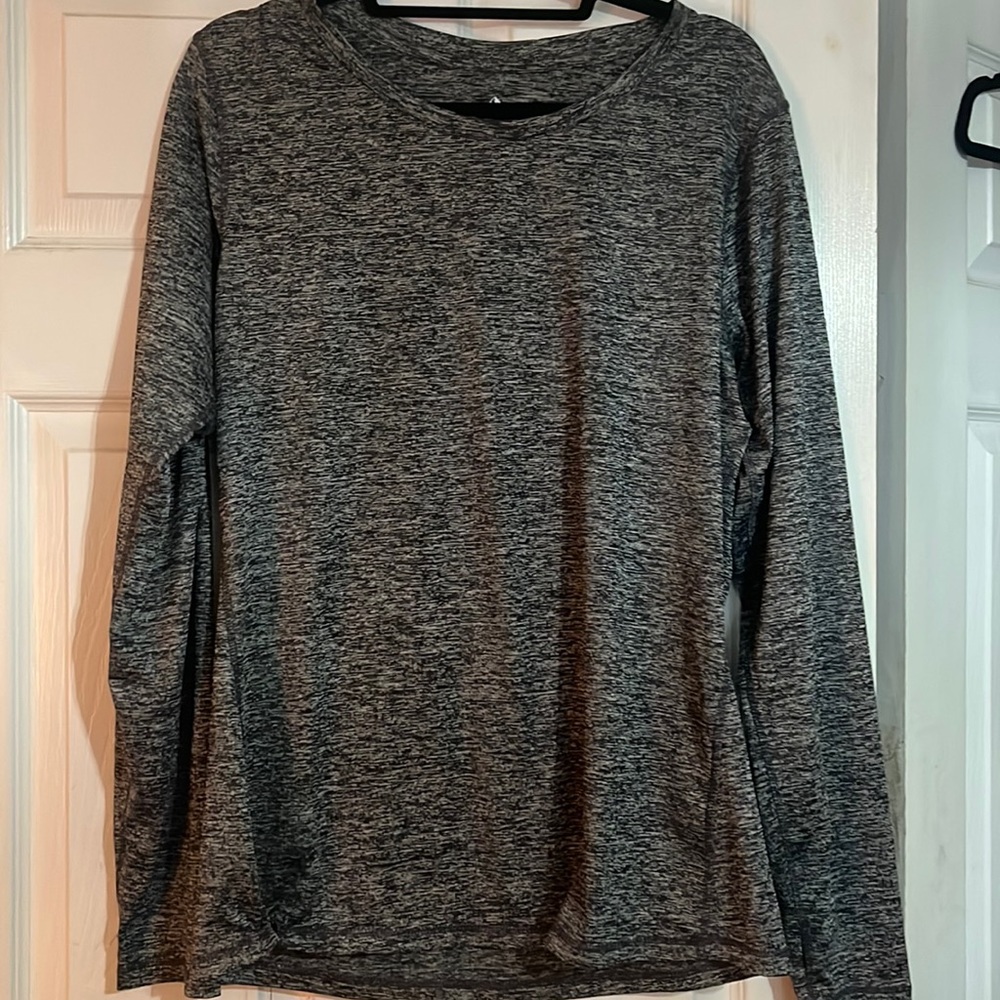 Womens athletic long sleeve tee